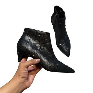Design Lab Lord and Taylor Toryn Star-Studded Booties Size 6